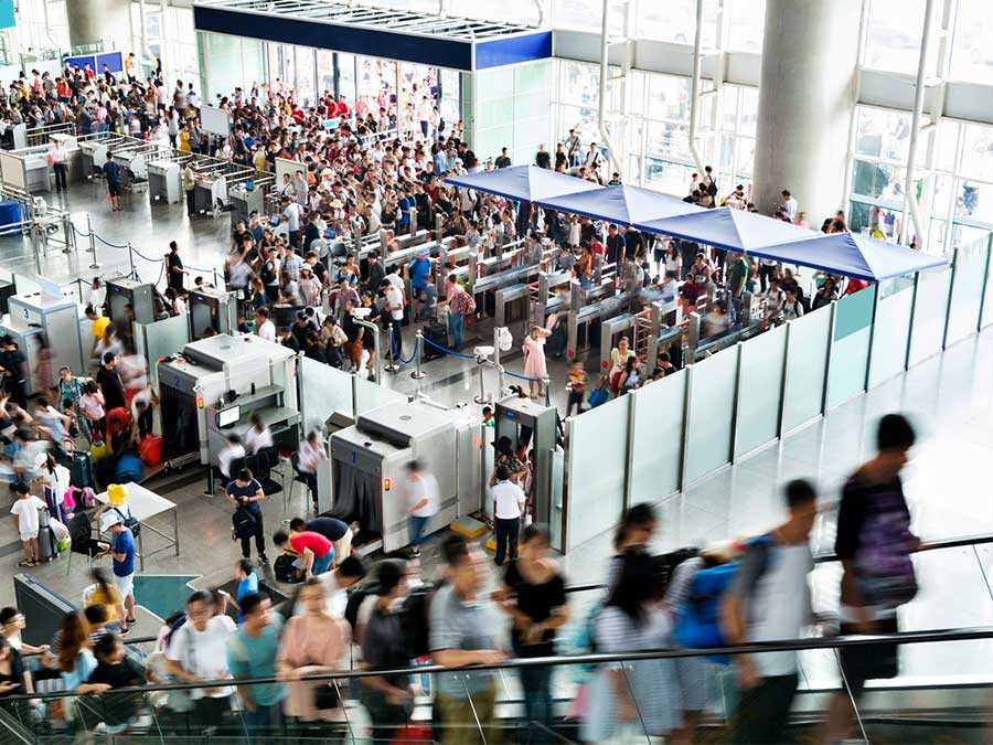 Long lines at the airport