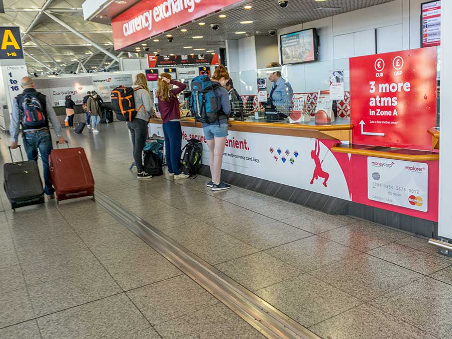 Exchanging money in the airport